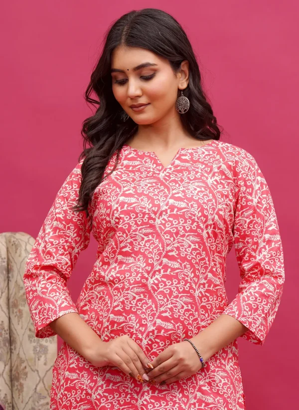 Vine & Blossom Jaal Pattern Co-ord Set - Image 3