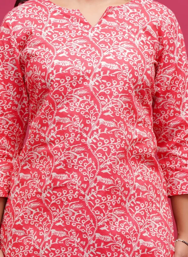 Vine & Blossom Jaal Pattern Co-ord Set - Image 4
